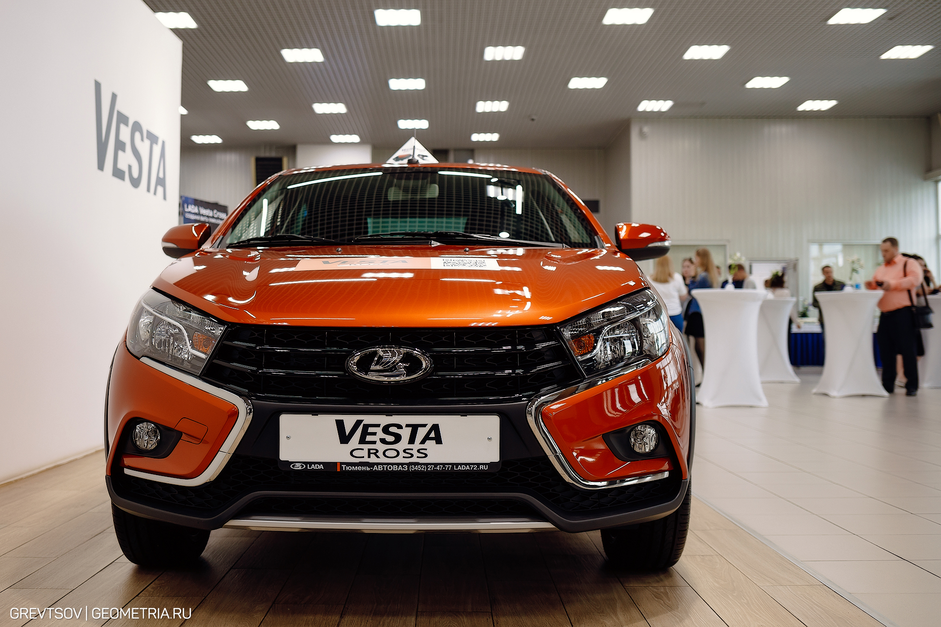 ВСТРЕЧАЙТЕ!!! СТАРТ ПРОДАЖ новинки LADA VESTA CROSS ! С 07 июня 2018 года в Тюмень-АВТОВАЗ, на Чекистов, 31