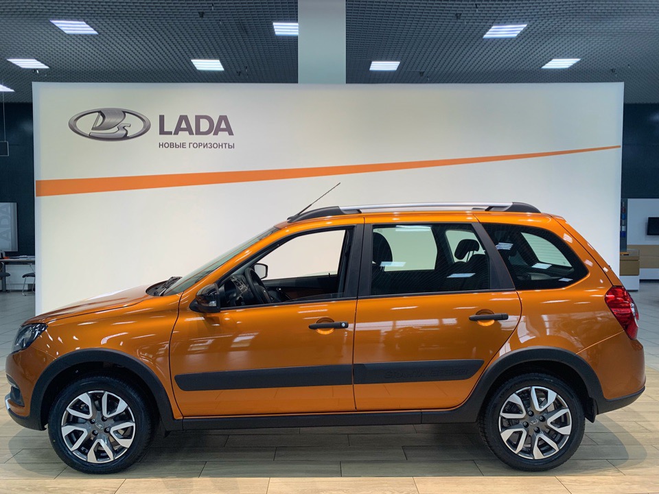 НОВАЯ LADA GRANTA CROSS В ТЮМЕНЬ-АВТОВАЗ!